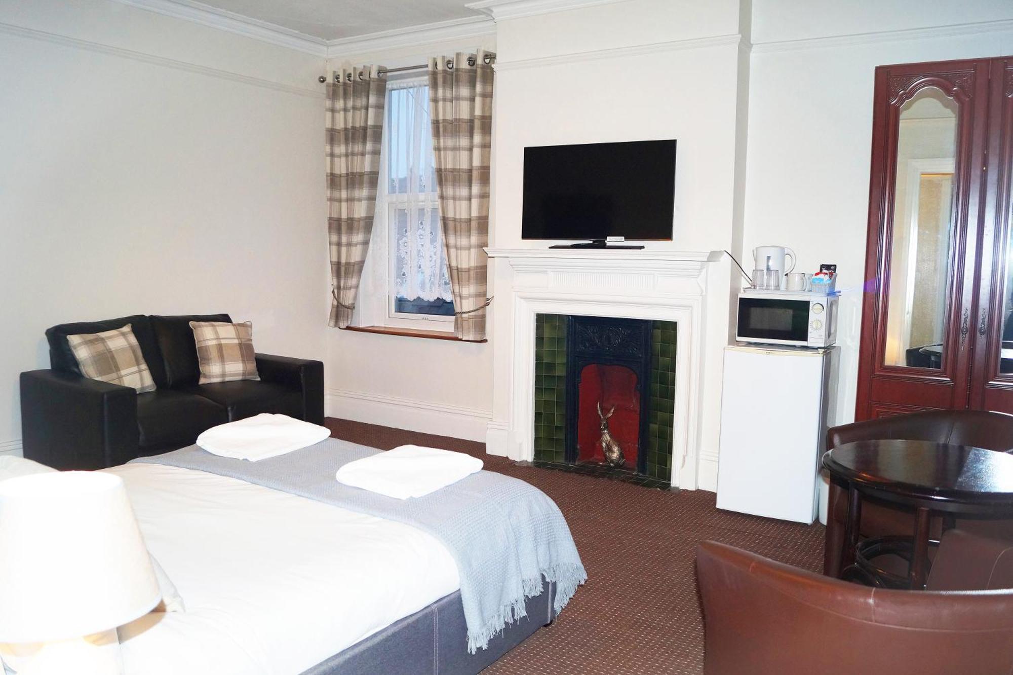 Ricky Road Guest House - Premium Watford  Room photo